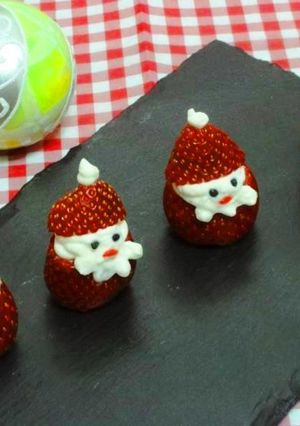 Una foto de Fresitas Navideñas