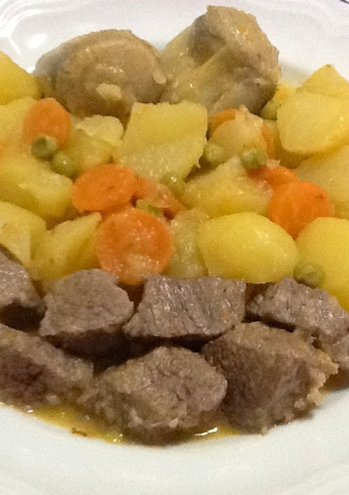 Una foto de Guiso de aleta de ternera con patatas