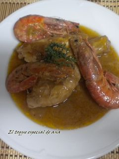 Una foto de Mar y montaña de pollo
