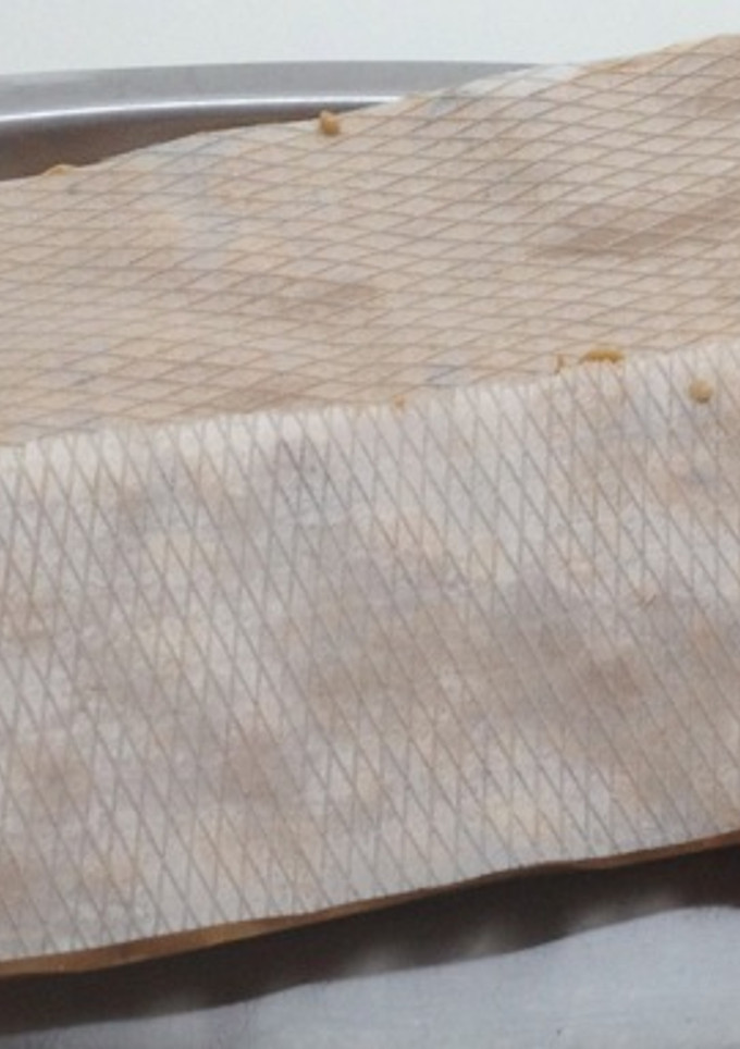 Una foto de Turrón duro con almendras