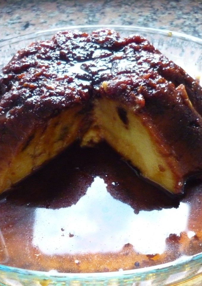 Una foto de Budín de pan con chips de chocolate en microondas