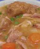 Sopa de pollo con dumplings