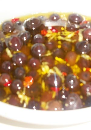 Una foto de Aceitunas negras Mezze