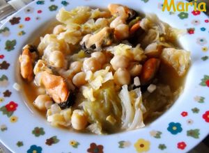 Una foto de Mejillones guisados con garbanzos y berza