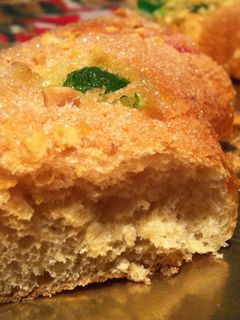 Una foto de Roscón de reyes agua de azahar
