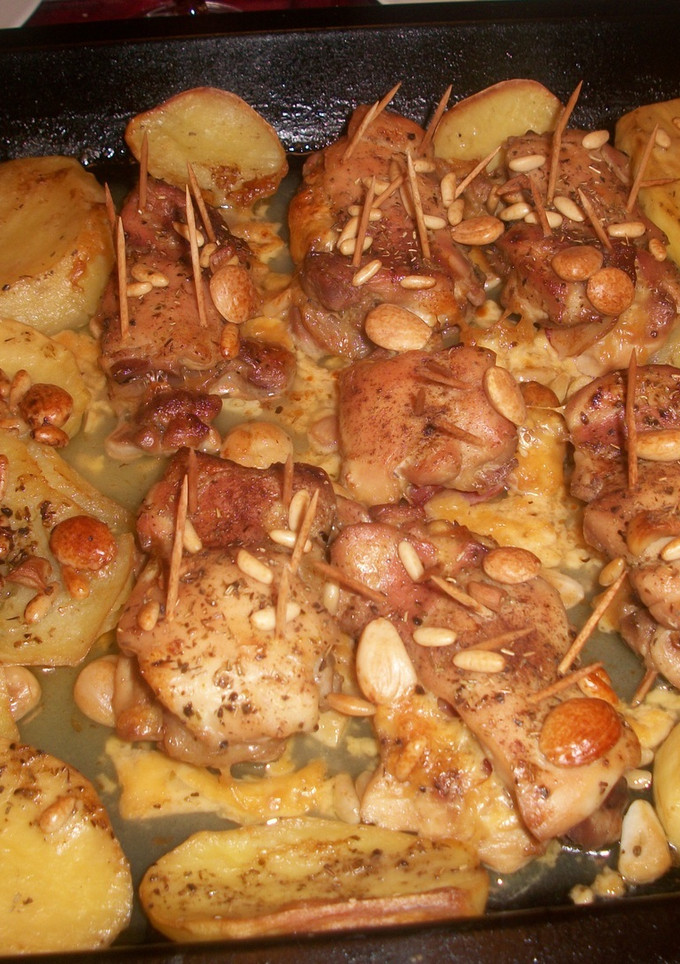 Una foto de Contramuslos de pollo rellenos al horno