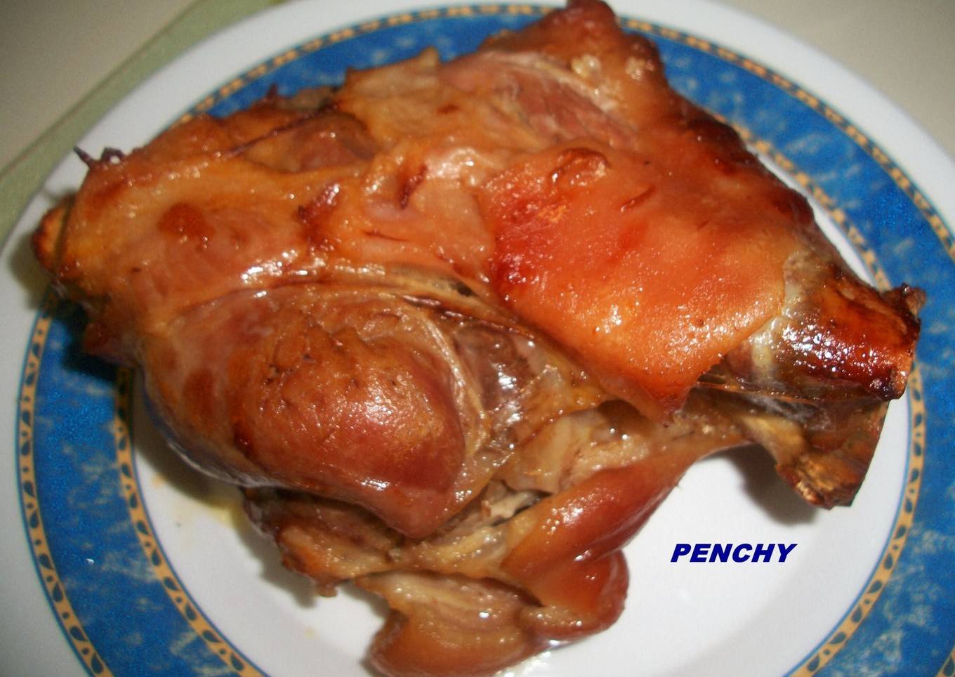 Codillo en salmuera al horno<br />