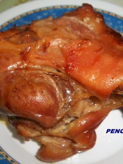 Una foto de Codillo en salmuera al horno