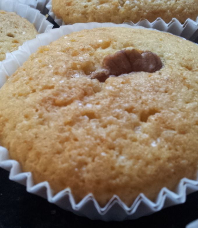 Una foto de Muffins con nueces