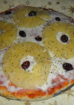 Una foto de Pizza hawaiana especial