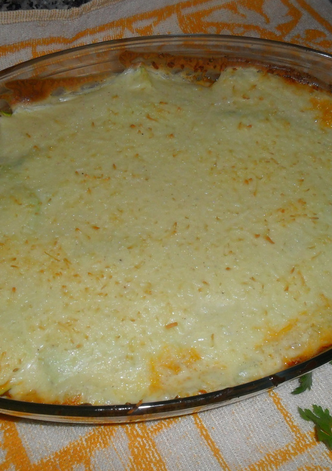 Una foto de Pastel de calabacín con bechamel