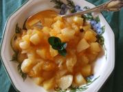 Una foto de compota de frutas