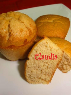 Una foto de Magdalenas de arroz y manzana