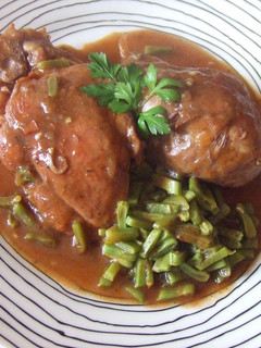 Una foto de Pollo guisado con especias