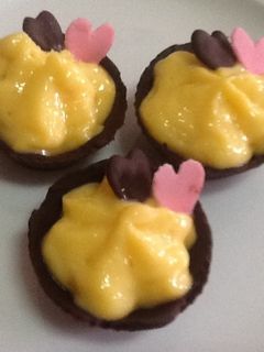 Una foto de Vasitos de chocolate con crema de naranja