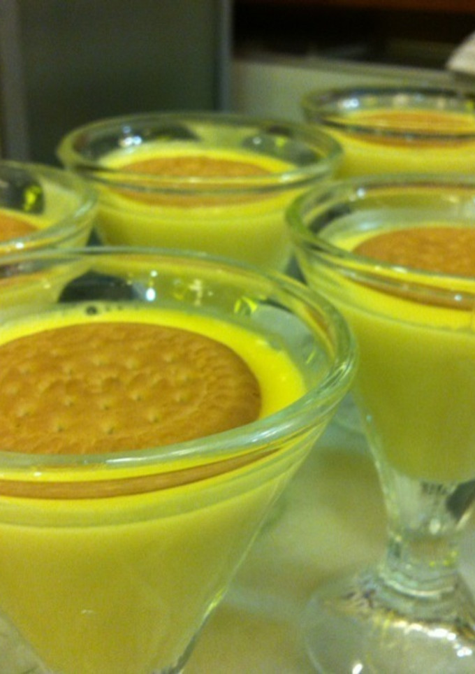 Una foto de Natillas con galletas maria