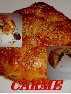 Una foto de Empanadas de hojaldre de champiñones, langostinos y queso