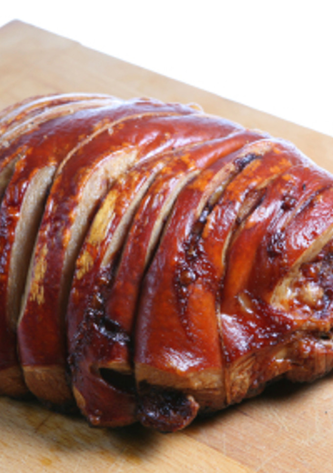 Una foto de Pierna de Cerdo Rellena al Horno