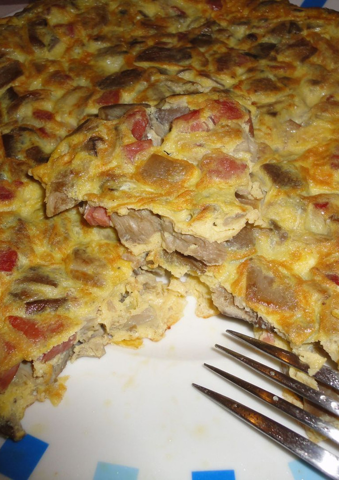 Una foto de Tortilla de setas frescas y jamón
