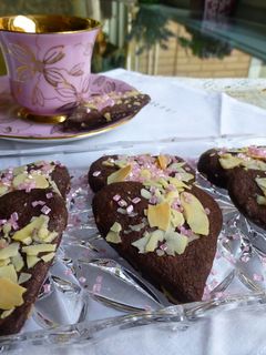 Una foto de Galletas chocolate forma corazón