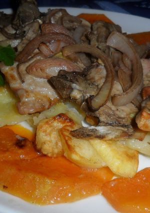 Una foto de Costeletas de cerdo al vinagre de Módena