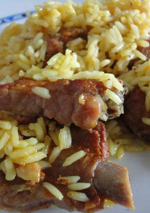Una foto de Arroz con costilla ibérica adobada