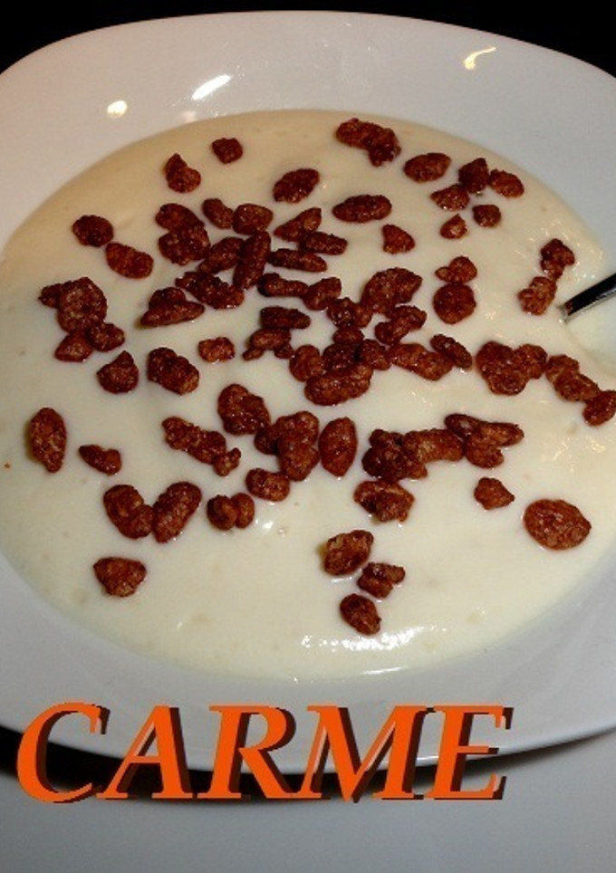 Una foto de Crema de queso fresco y pera