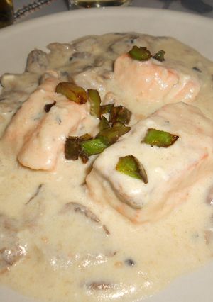 Foto principal de Salmón con salsa cremosa de setas