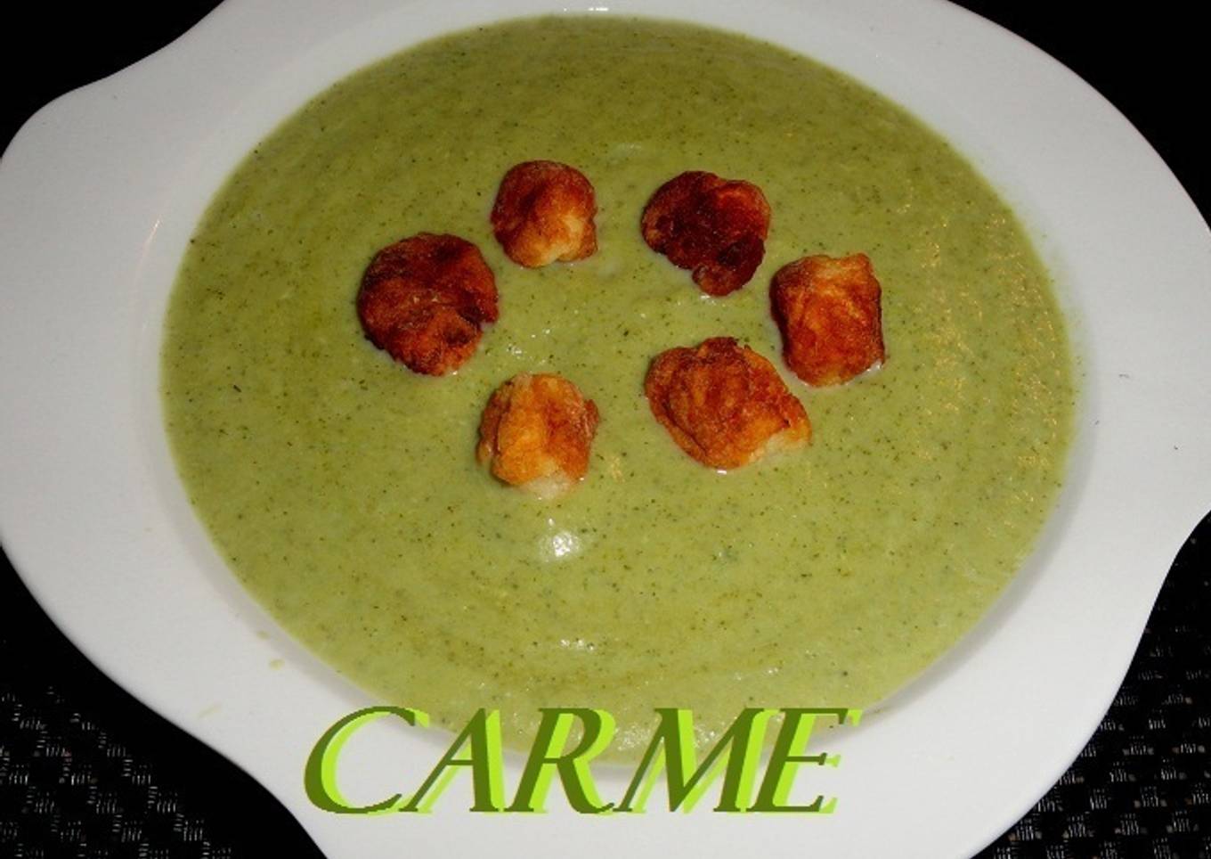 Crema de brócoli y trigueros con albondiguillas<br />