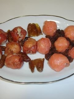 Una foto de Bolitas de jamón serrano y de salmón ahumado