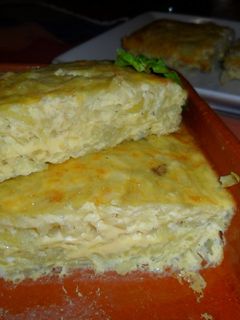Una foto de Tortilla al horno de patatas ralladas