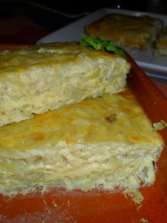 Una foto de Tortilla al horno de patatas ralladas