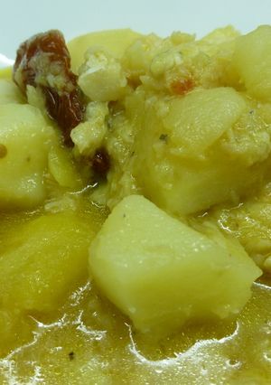 Una foto de Bacalao con patatas y pimiento rojo