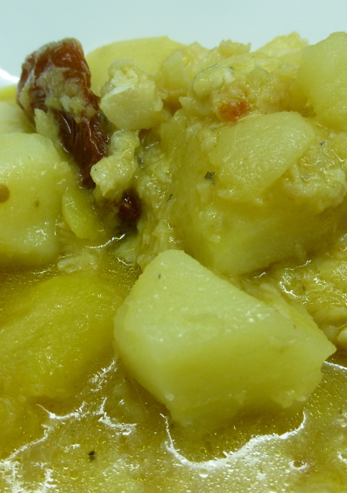 Una foto de Bacalao con patatas y pimiento rojo
