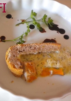 Una foto de Pan de escanda relleno de queso
