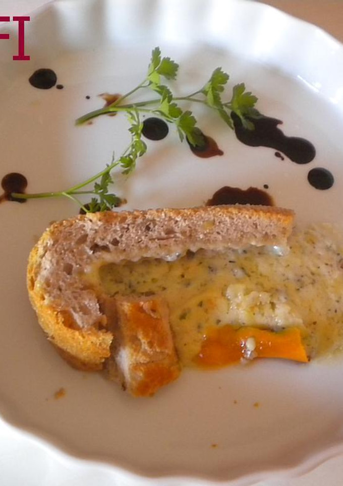 Una foto de Pan de escanda relleno de queso