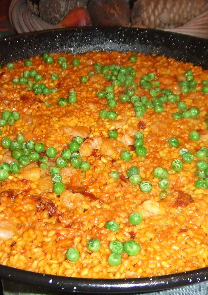 Una foto de Paella natural con ñoras