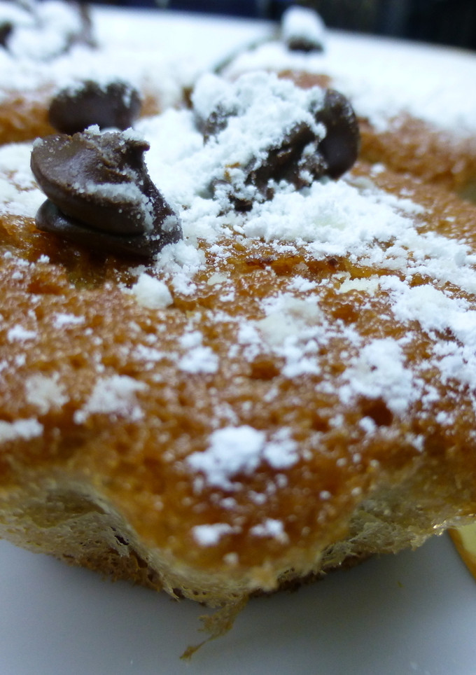 Una foto de Magdalenas de naranja con chocolate