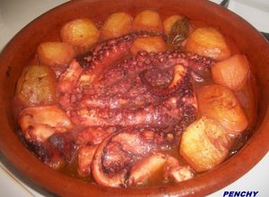 Foto principal de Pulpo en cazuela al horno a los tres vinos