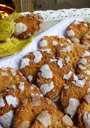 Una foto de Pastas de almendras craqueladas