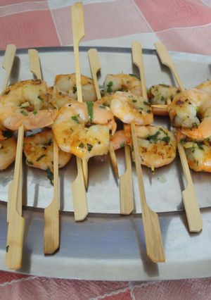 Una foto de Piruletas de langostinos