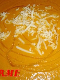 Una foto de Crema de zanahoria con queso mozzarella