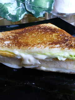 Una foto de Sándwich vegetal a la plancha