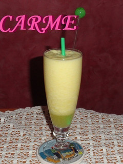 Una foto de Batido de piña y manzana con miel