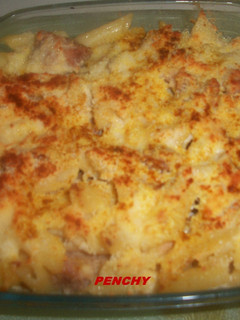 Una foto de Macarrones gratinados con atún al curry