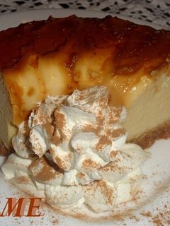 Una foto de Flan de almendras y leche condensada