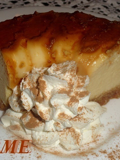 Una foto de Flan de almendras y leche condensada