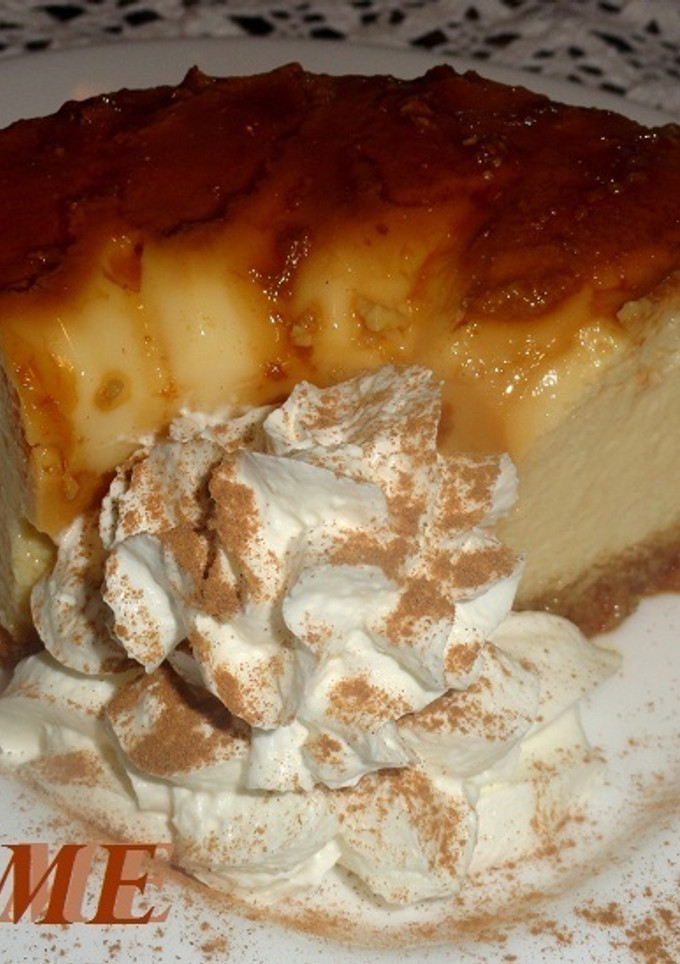 Una foto de Flan de almendras y leche condensada
