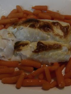 Una foto de Bacalao al horno con salsa de ajo