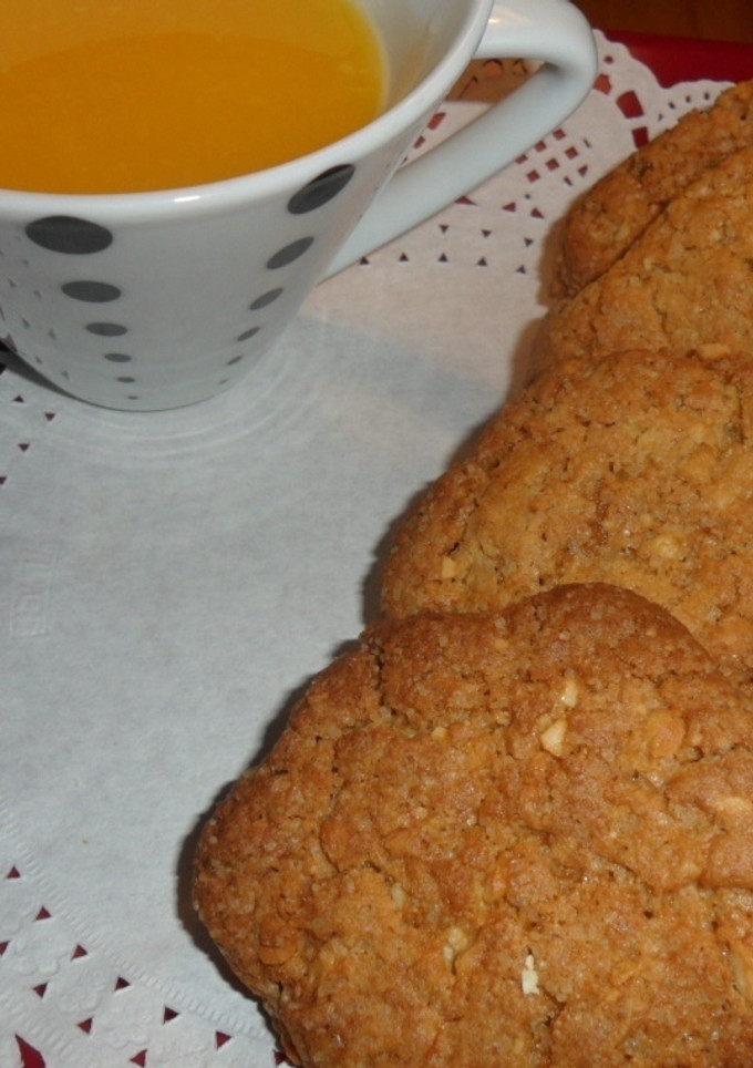 Una foto de Galletas de naranja y anacardos